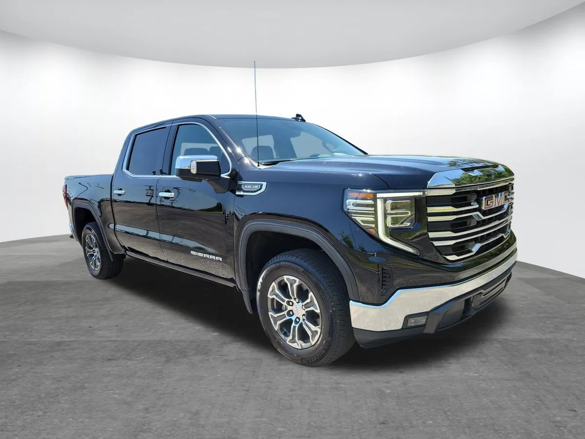 2026 GMC Sierra 1500 SLT thumbnail 21