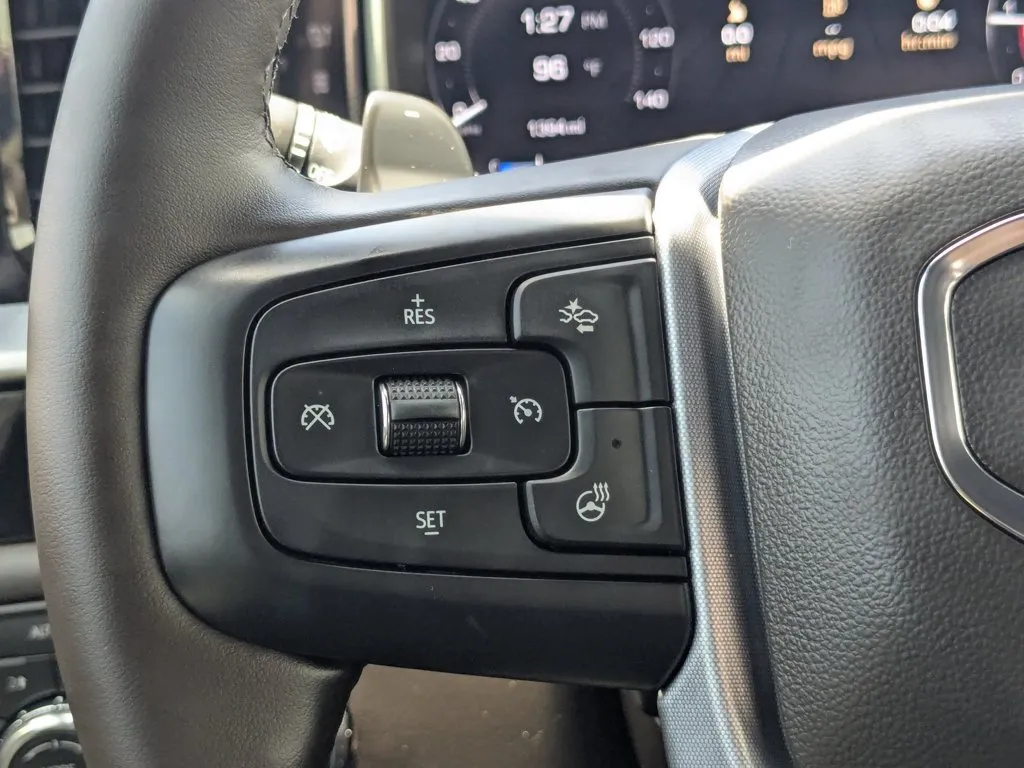 2026 GMC Sierra 1500 SLT thumbnail 23