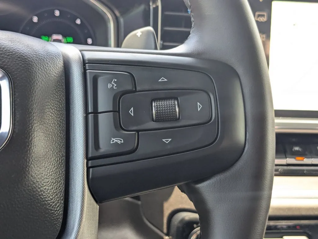2026 GMC Sierra 1500 SLT thumbnail 24