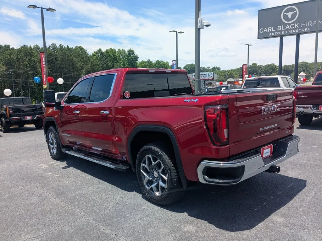 2026 GMC Sierra 1500 SLT thumbnail 7