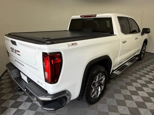 2026 GMC Sierra 1500 SLT thumbnail 15