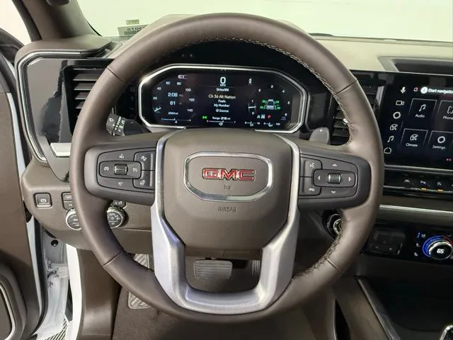2026 GMC Sierra 1500 SLT thumbnail 27