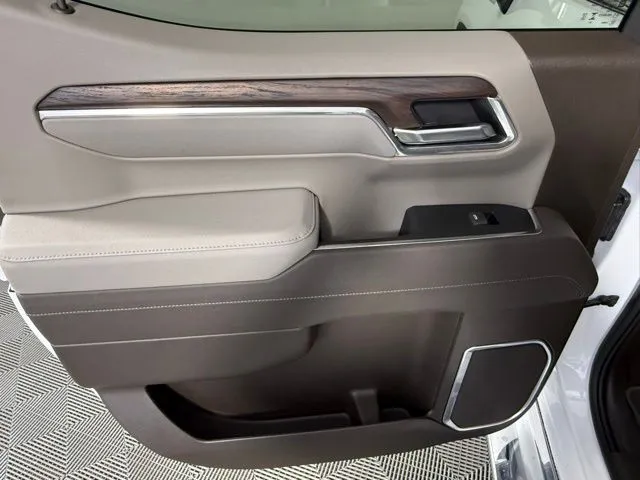 2026 GMC Sierra 1500 SLT thumbnail 46