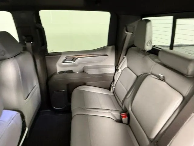 2026 GMC Sierra 1500 SLT thumbnail 49