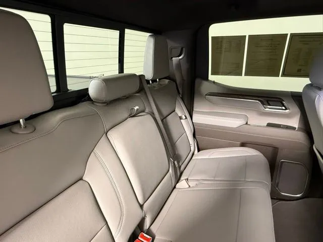 2026 GMC Sierra 1500 SLT thumbnail 59