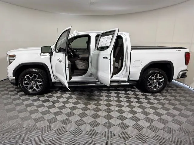 2026 GMC Sierra 1500 SLT thumbnail 7