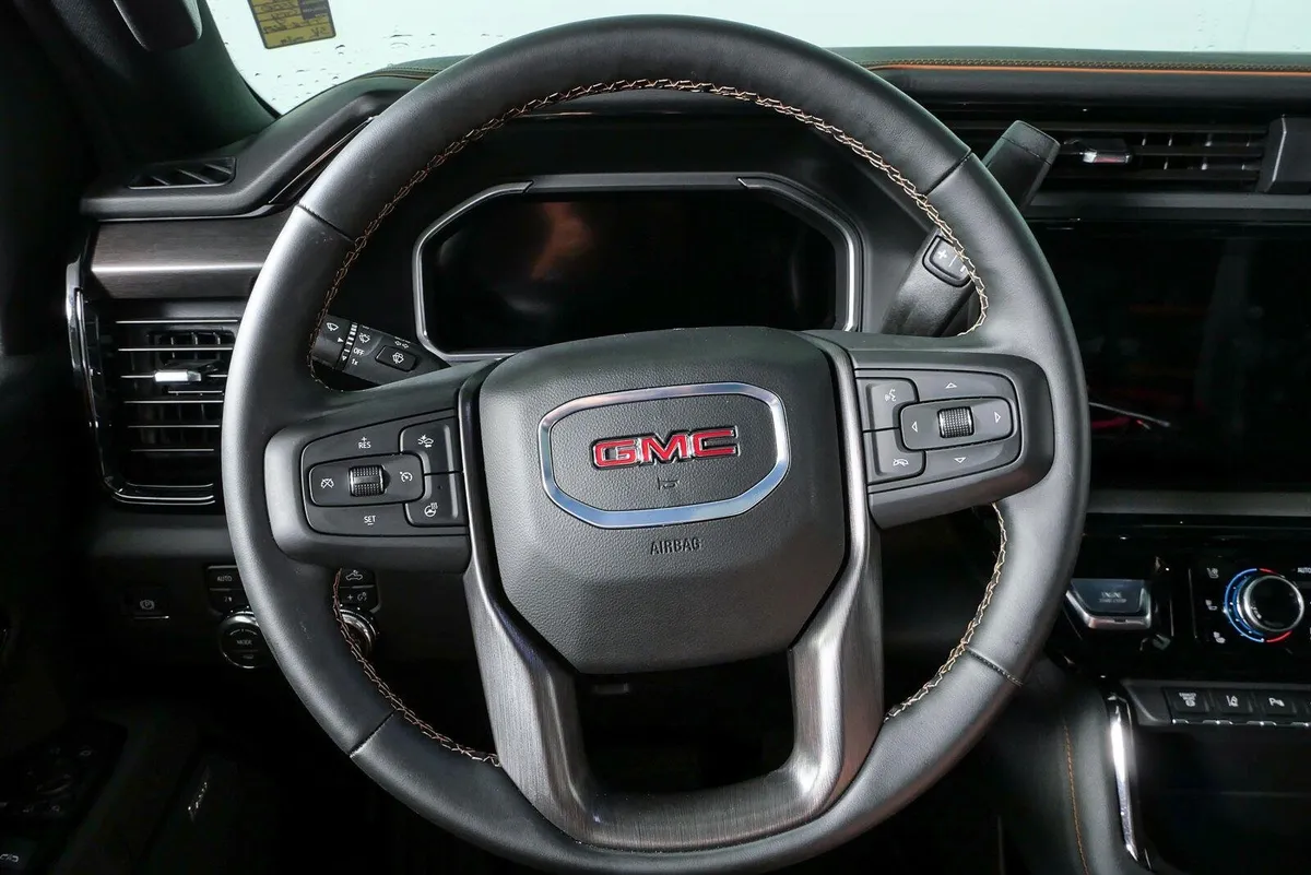 2026 GMC Sierra 2500 HD AT4 thumbnail 10