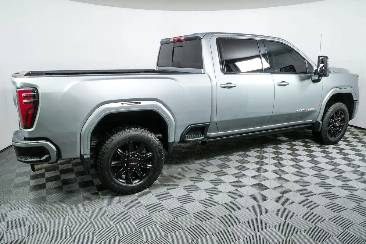 2026 GMC Sierra 2500 HD AT4 thumbnail 2