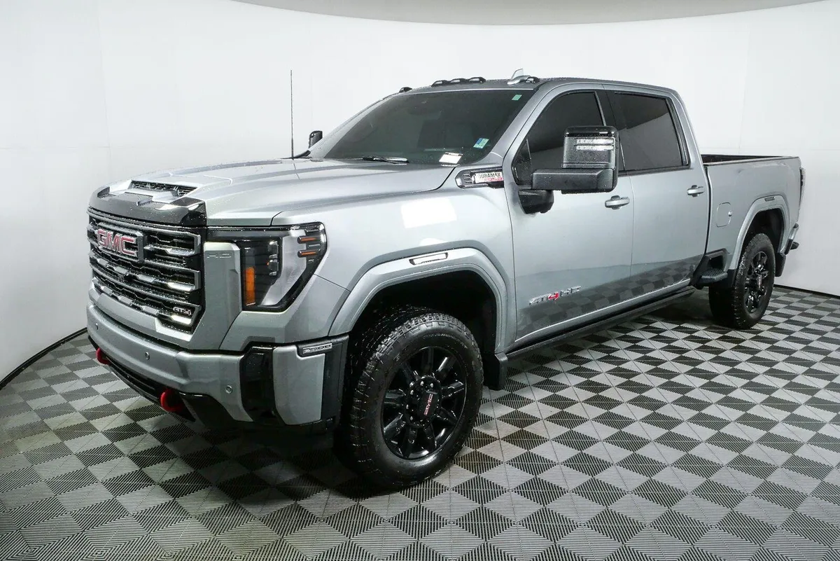 2026 GMC Sierra 2500 HD AT4 thumbnail 25