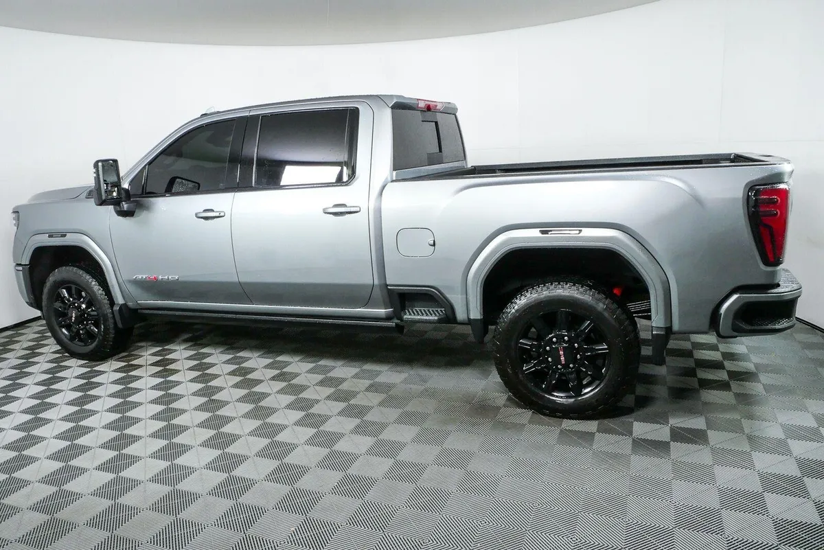 2026 GMC Sierra 2500 HD AT4 thumbnail 29