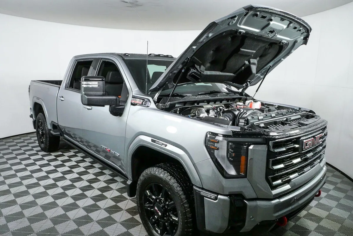 2026 GMC Sierra 2500 HD AT4 thumbnail 32