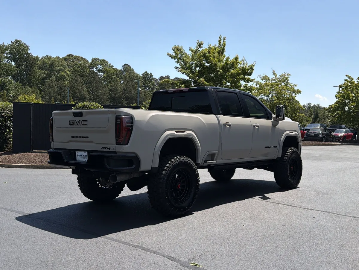 2026 GMC Sierra 2500HD AT4X thumbnail 2