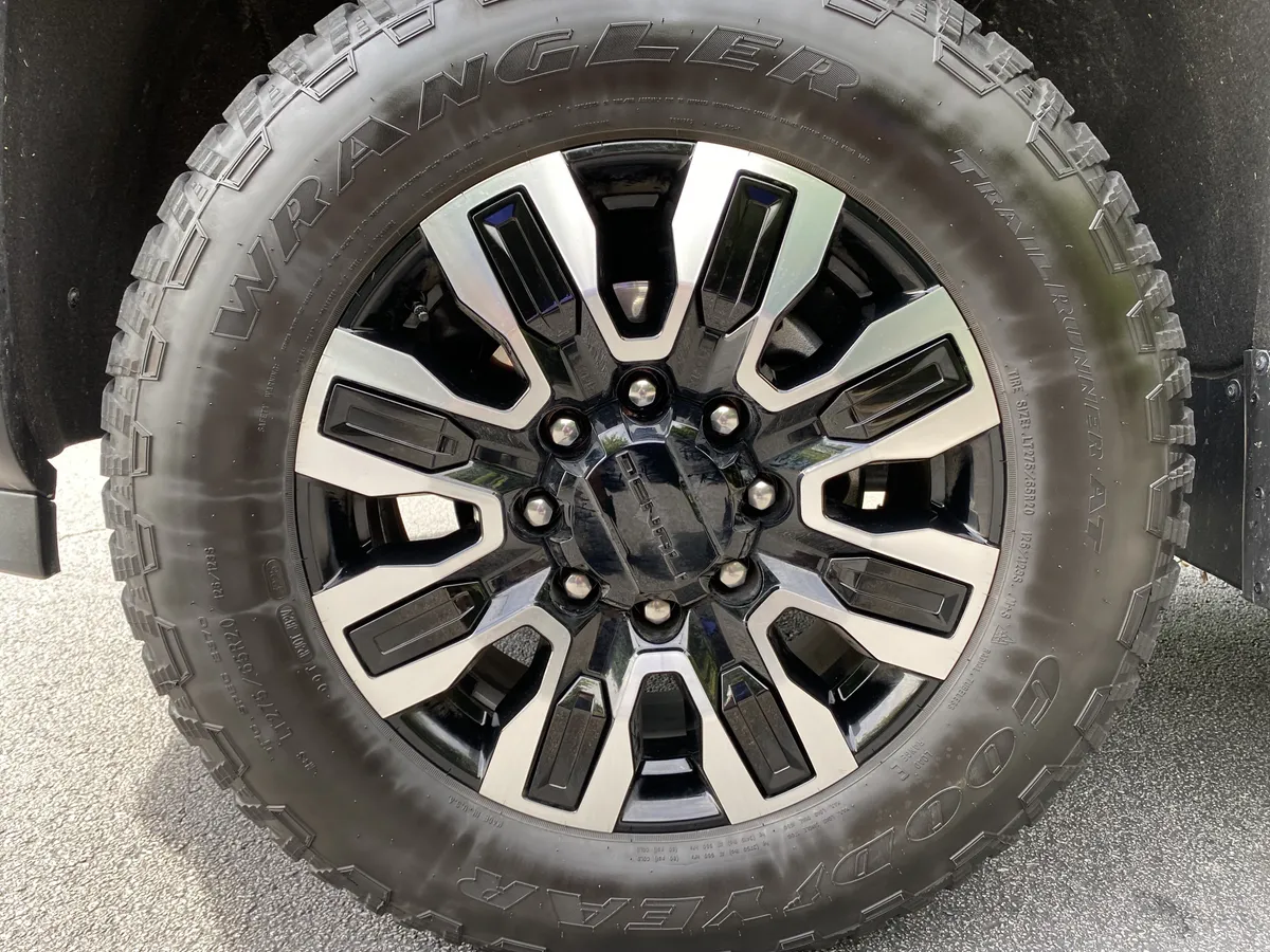 2026 GMC Sierra 2500HD Denali Ultimate thumbnail 45