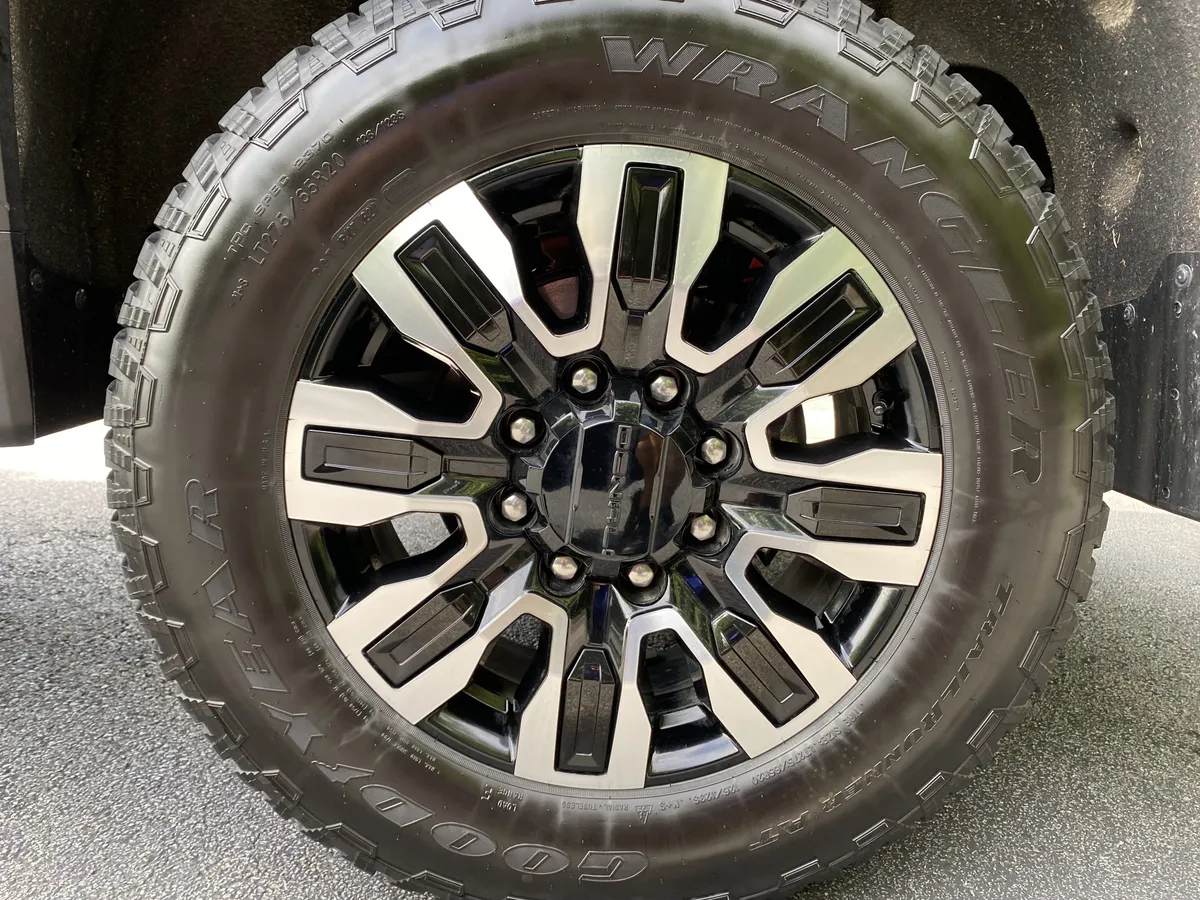 2026 GMC Sierra 2500HD Denali Ultimate thumbnail 46