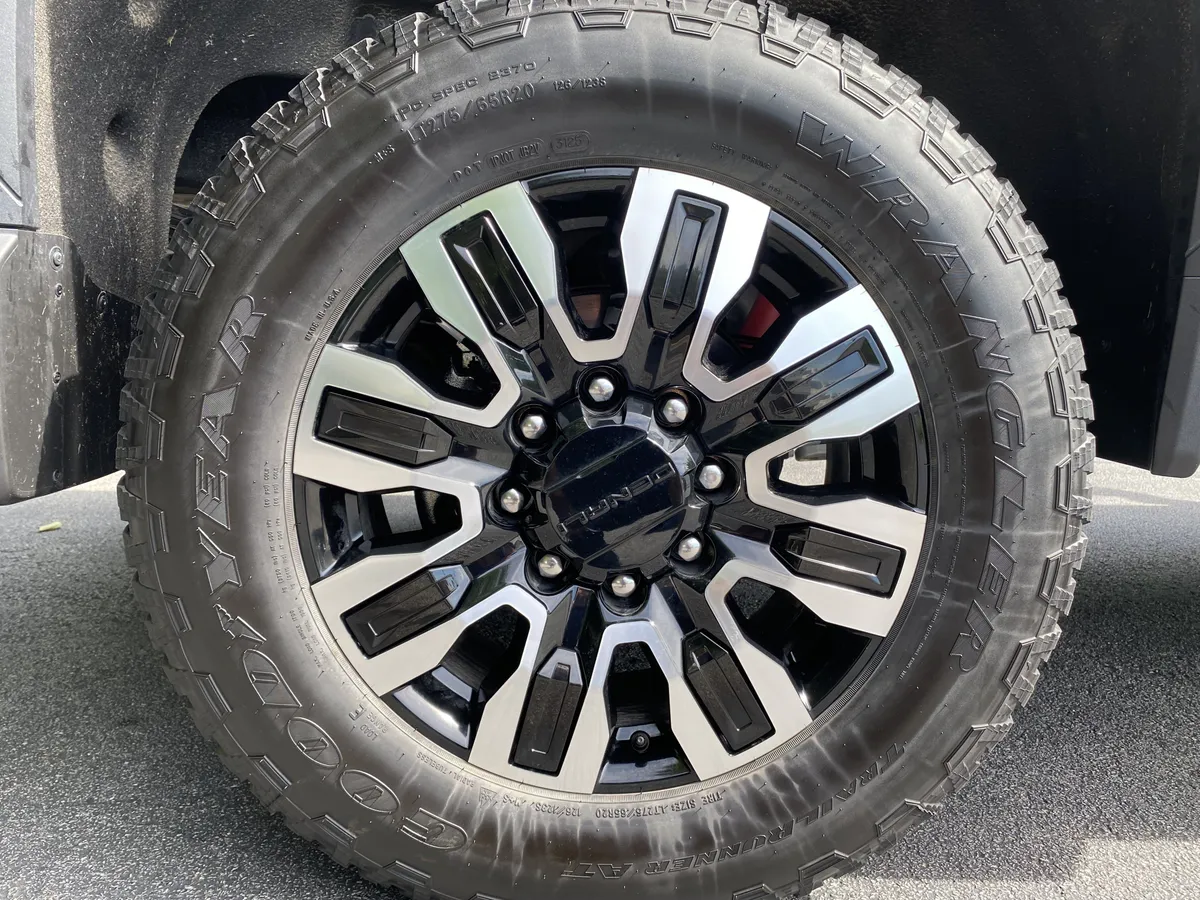 2026 GMC Sierra 2500HD Denali Ultimate thumbnail 47