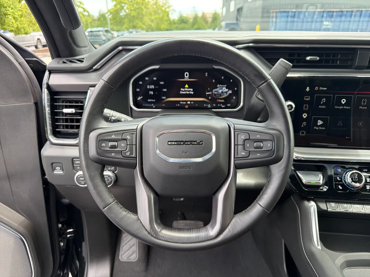 2026 GMC Sierra 2500HD Denali Ultimate thumbnail 11