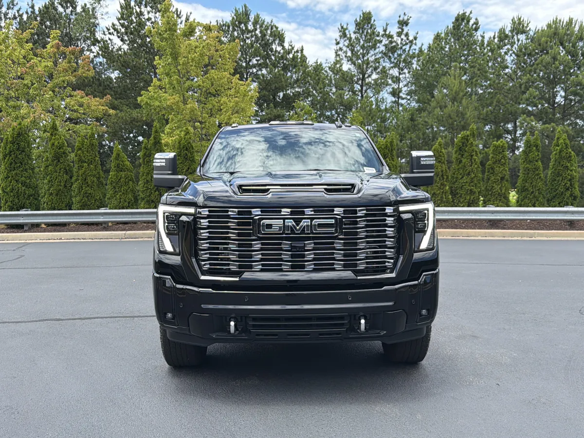 2026 GMC Sierra 2500HD Denali Ultimate thumbnail 13
