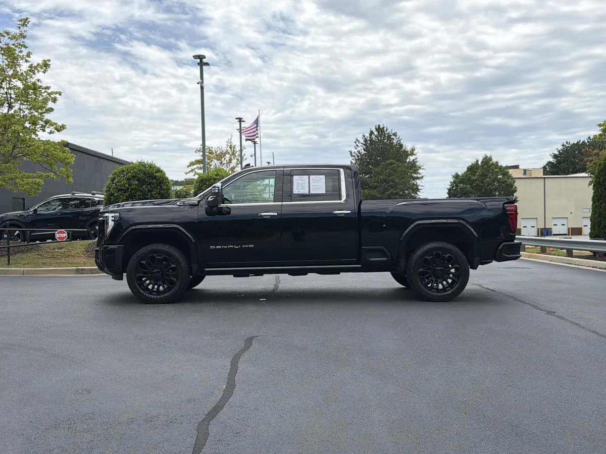2026 GMC Sierra 2500HD Denali Ultimate thumbnail 15