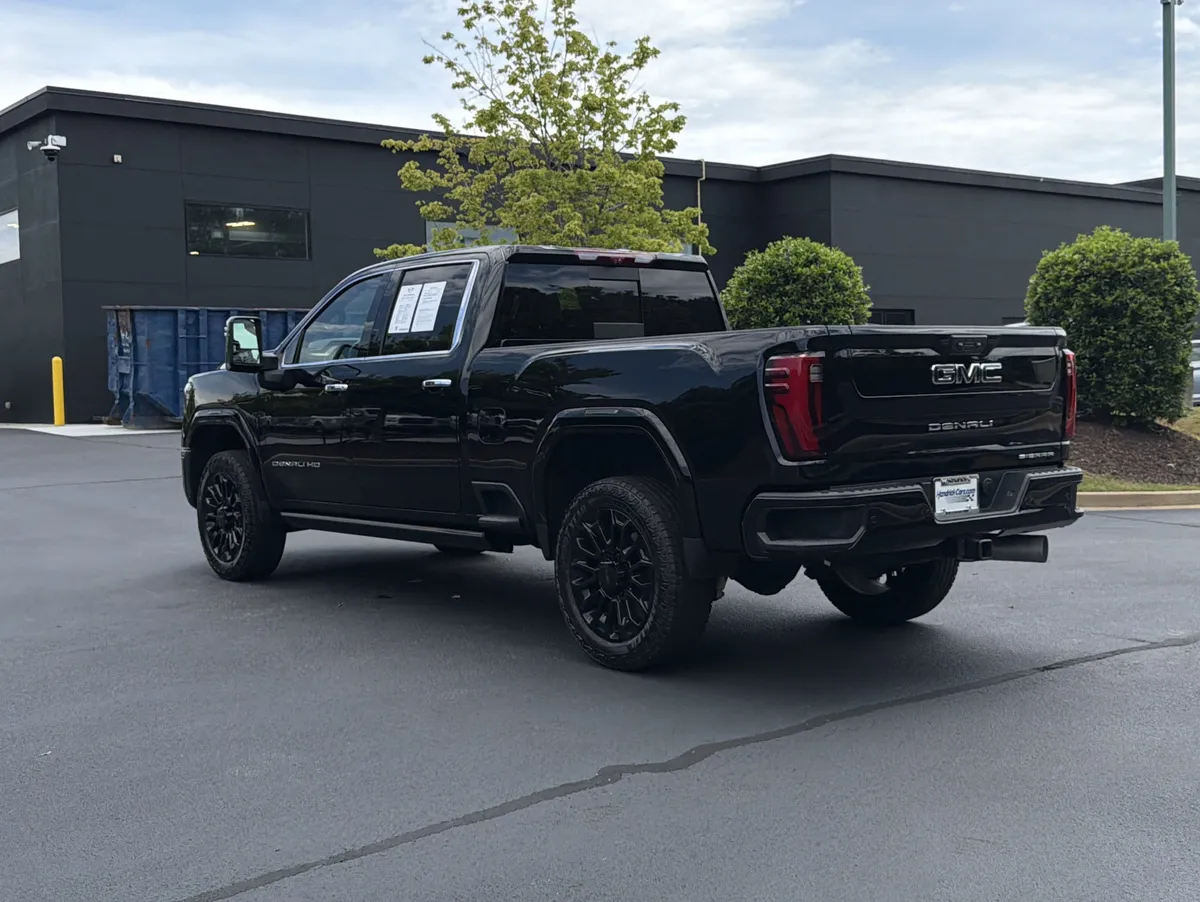 2026 GMC Sierra 2500HD Denali Ultimate thumbnail 16