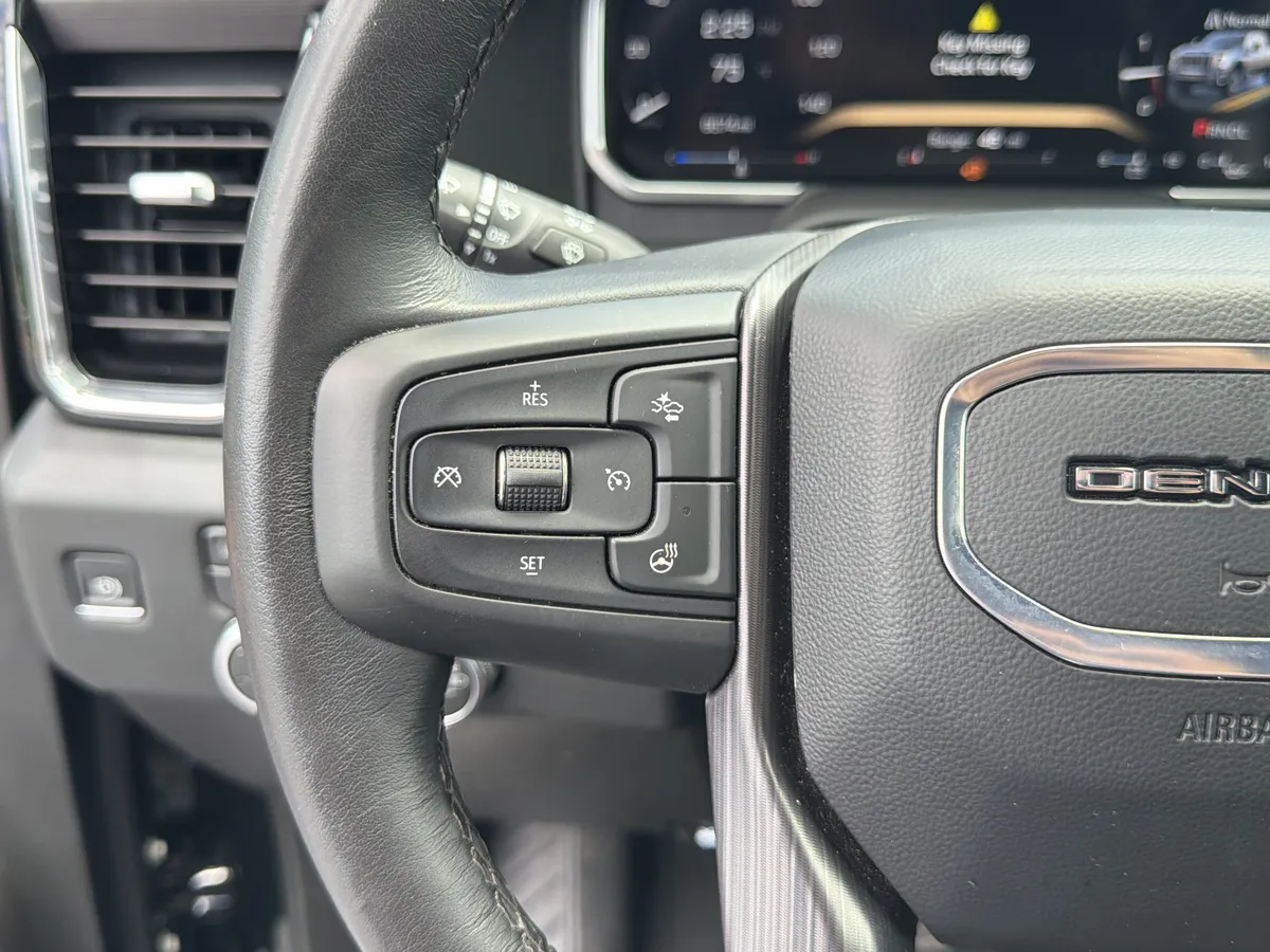 2026 GMC Sierra 2500HD Denali Ultimate thumbnail 32