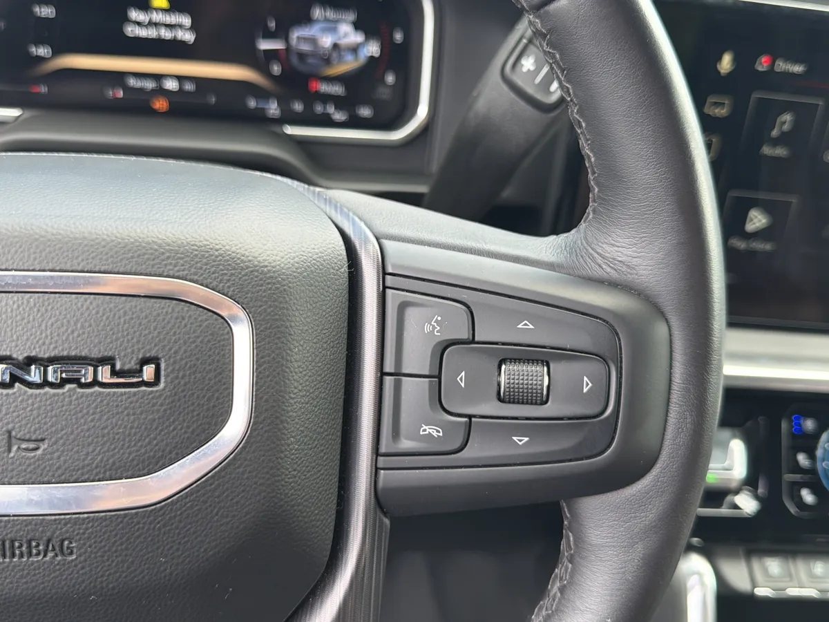 2026 GMC Sierra 2500HD Denali Ultimate thumbnail 33
