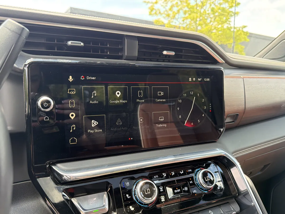 2026 GMC Sierra 2500HD Denali Ultimate thumbnail 36