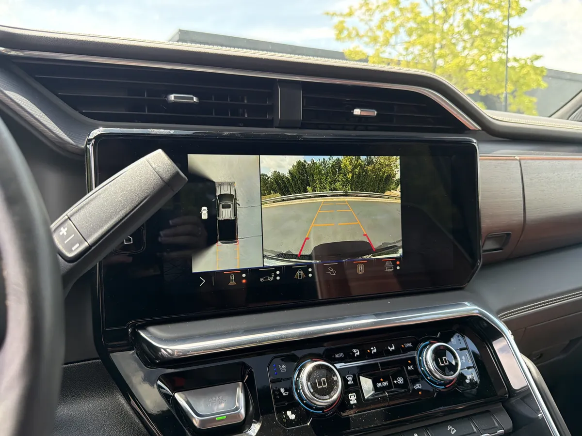2026 GMC Sierra 2500HD Denali Ultimate thumbnail 38