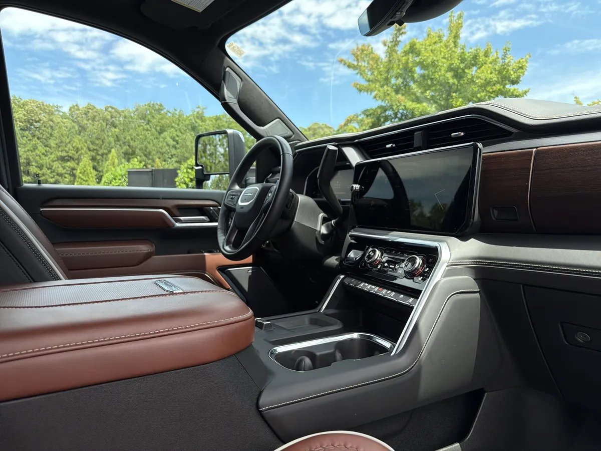 2026 GMC Sierra 2500HD Denali Ultimate thumbnail 5