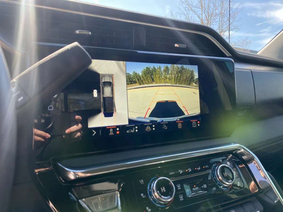 2026 GMC Sierra 3500HD Denali thumbnail 27