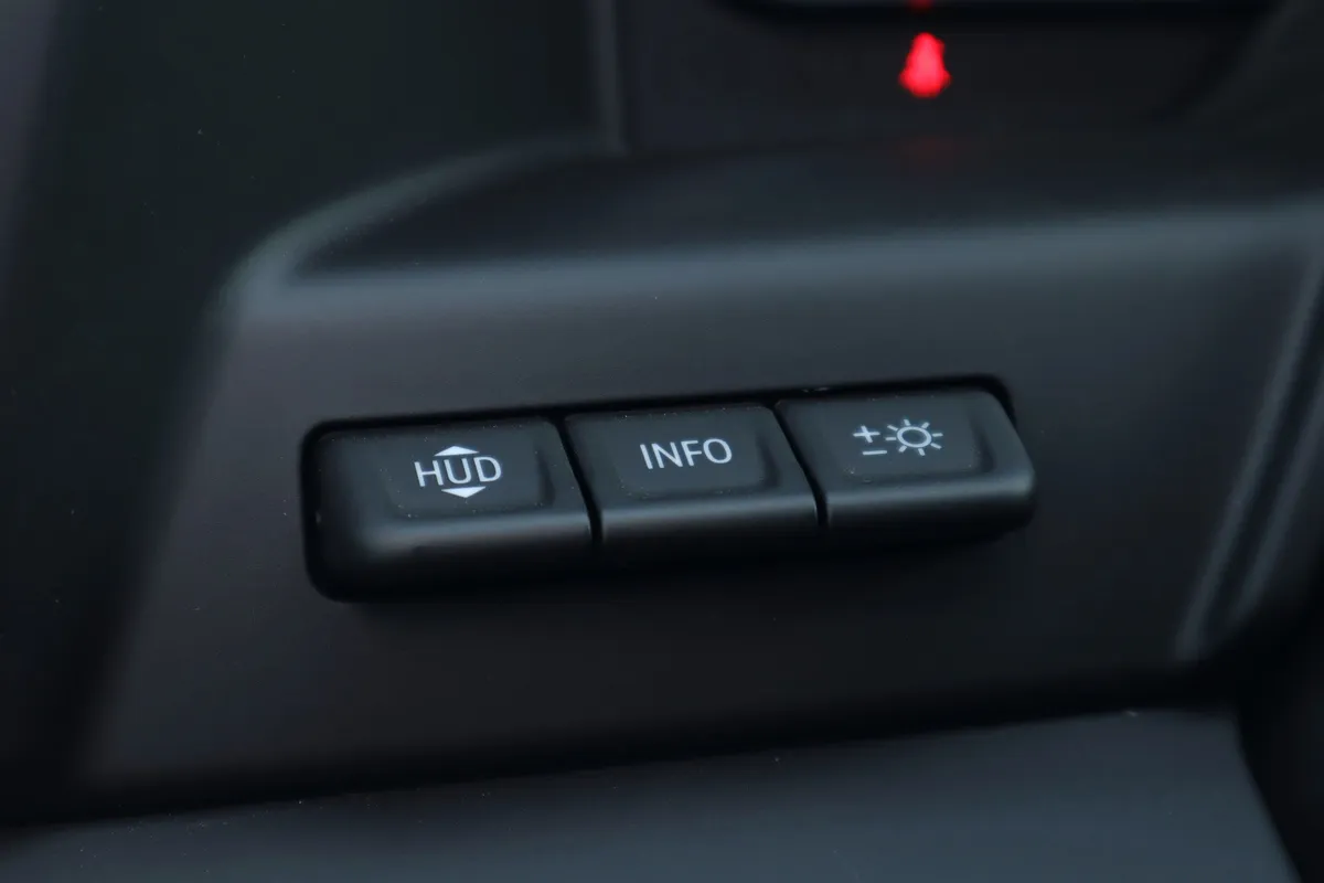 2026 GMC Sierra 3500HD Denali Ultimate thumbnail 25