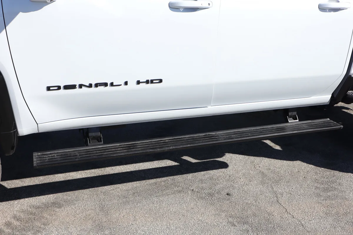 2026 GMC Sierra 3500HD Denali Ultimate thumbnail 36