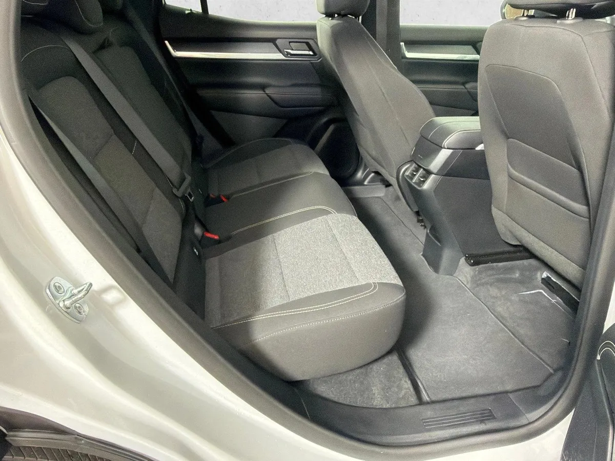 2026 GMC Terrain FWD Elevation thumbnail 16