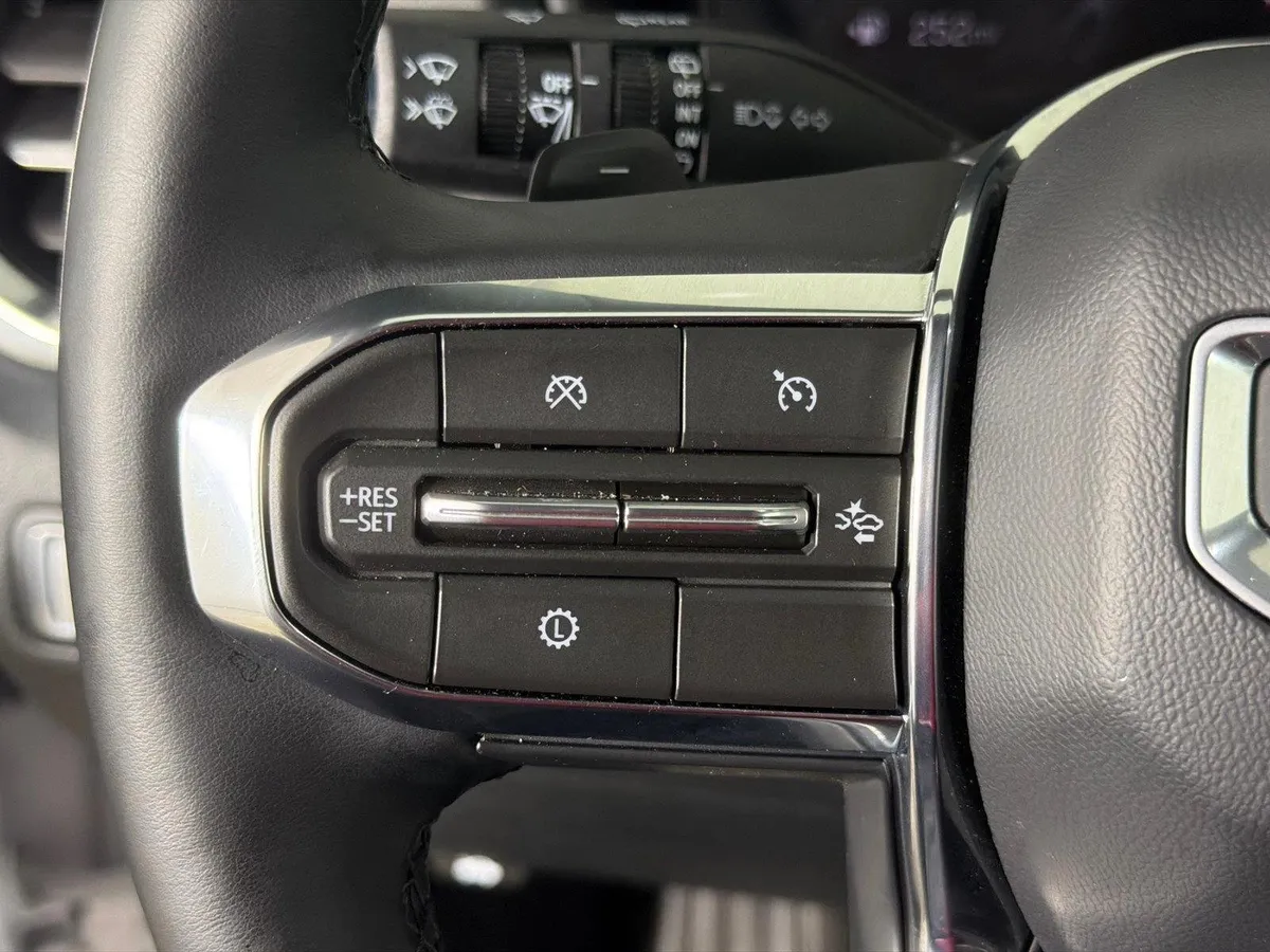 2026 GMC Terrain FWD Elevation thumbnail 25