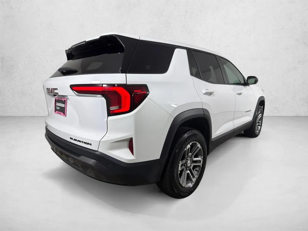 2026 GMC Terrain FWD Elevation thumbnail 4