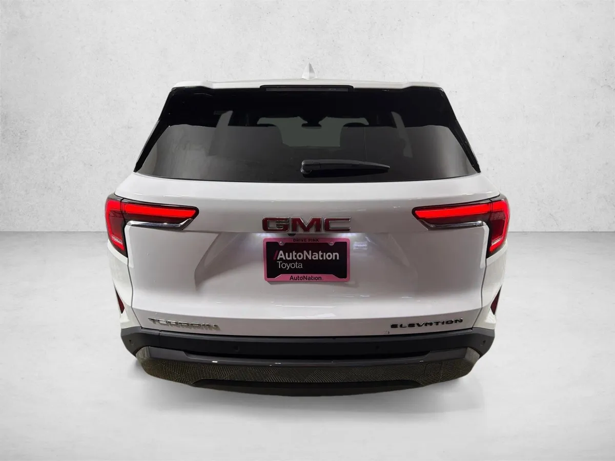 2026 GMC Terrain FWD Elevation thumbnail 5