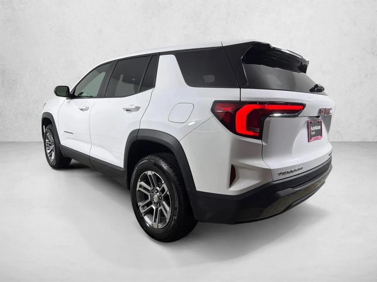 2026 GMC Terrain FWD Elevation thumbnail 6