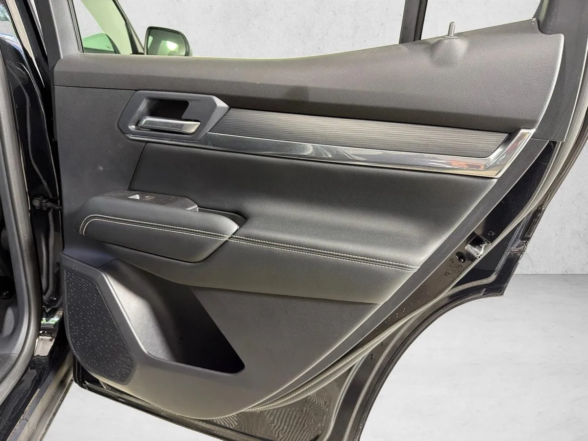 2026 GMC Terrain FWD Elevation thumbnail 17