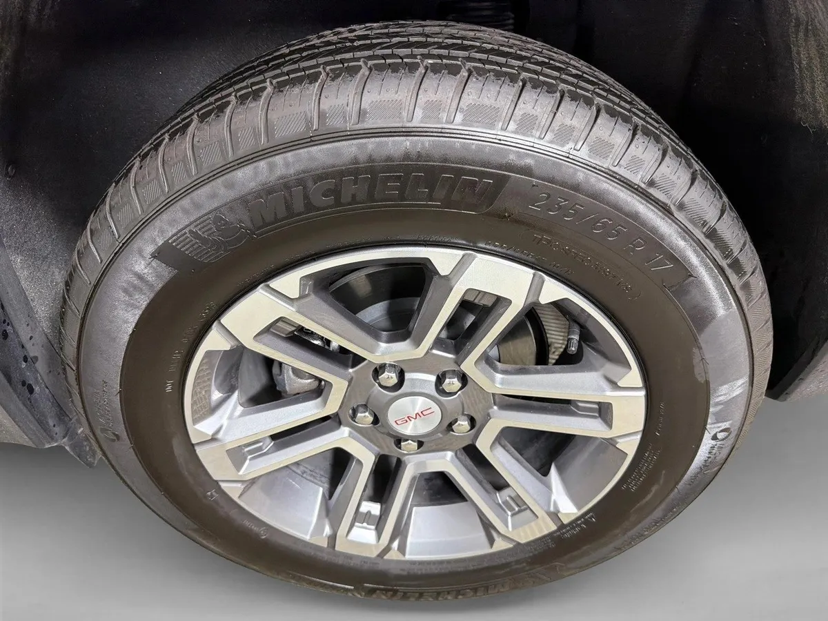2026 GMC Terrain FWD Elevation thumbnail 20