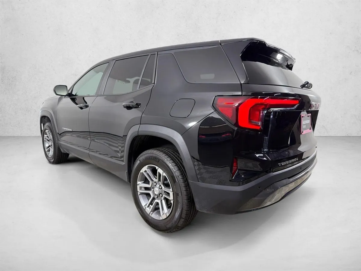 2026 GMC Terrain FWD Elevation thumbnail 6