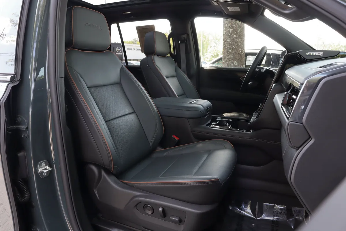 2026 GMC Yukon AT4 thumbnail 28
