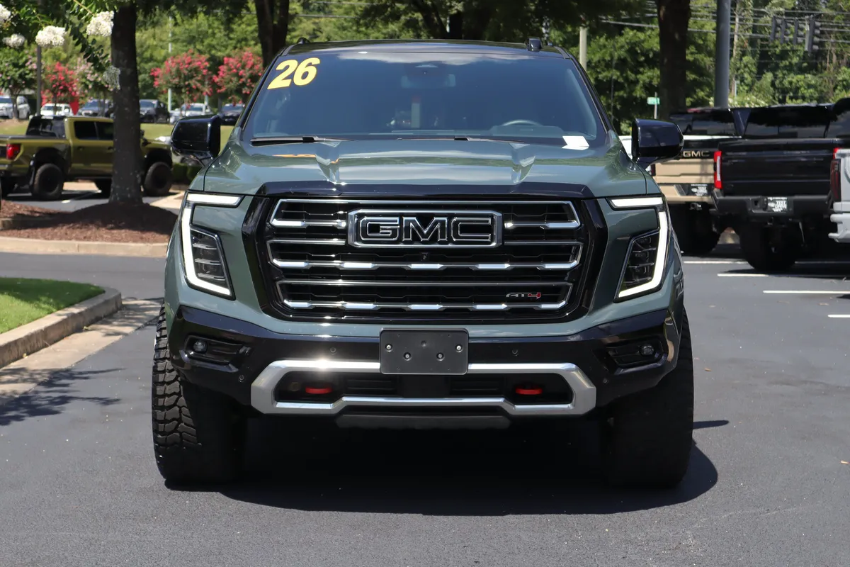 2026 GMC Yukon AT4 thumbnail 35
