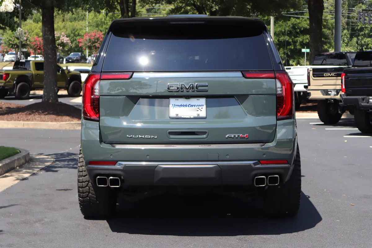 2026 GMC Yukon AT4 thumbnail 36