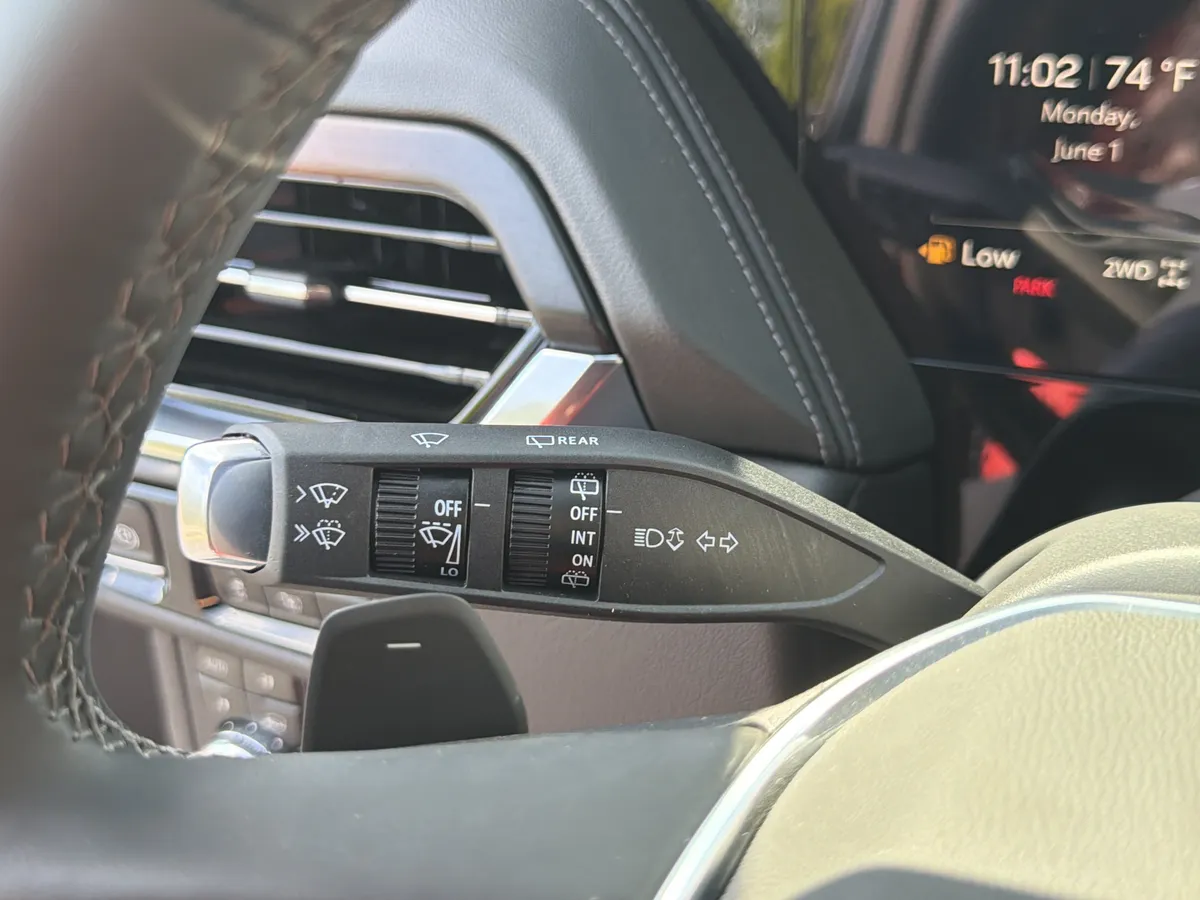 2026 GMC Yukon Denali thumbnail 30