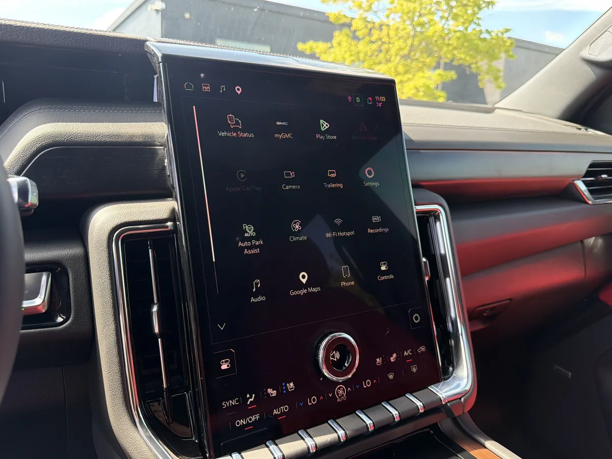 2026 GMC Yukon Denali thumbnail 36