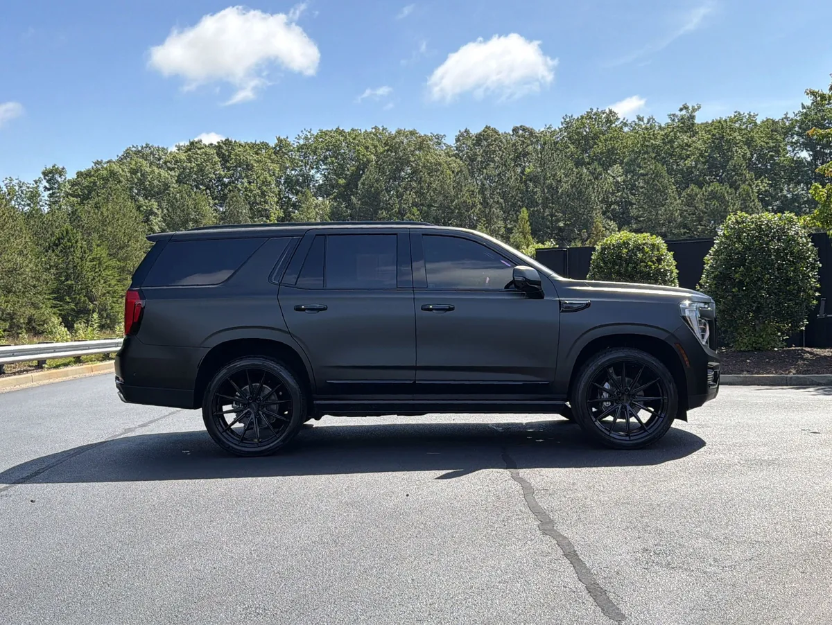 2026 GMC Yukon Denali thumbnail 4