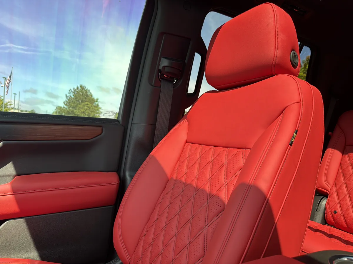 2026 GMC Yukon Denali thumbnail 47