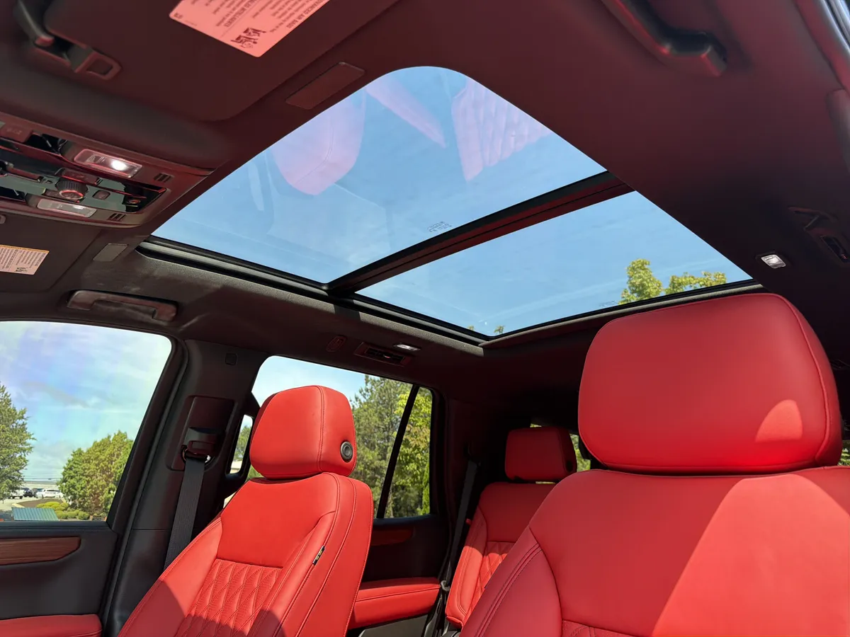 2026 GMC Yukon Denali thumbnail 7