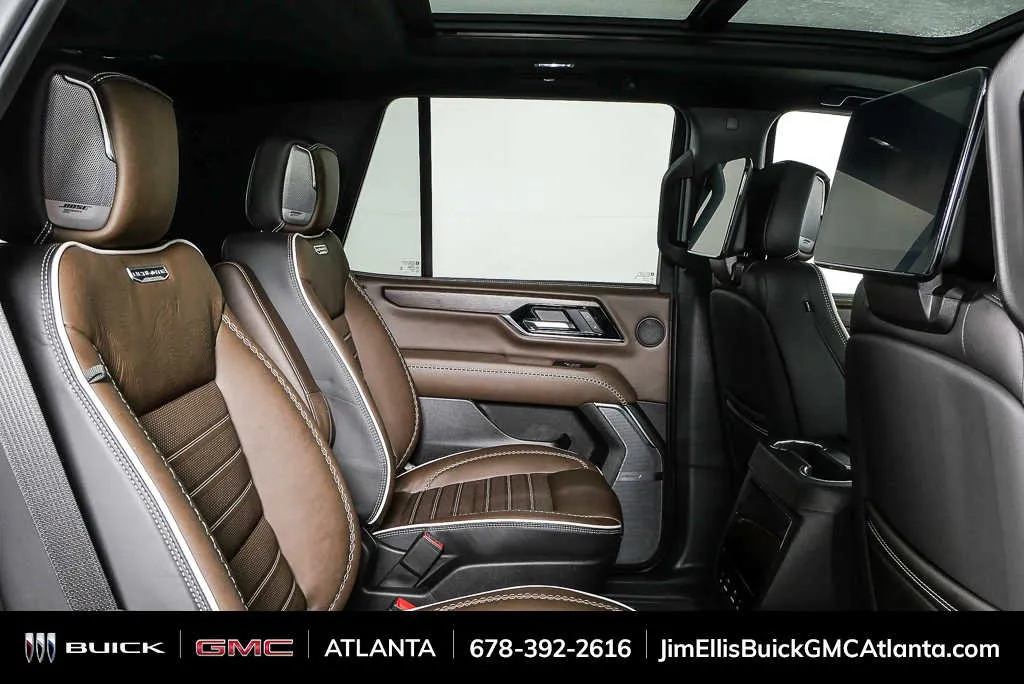 2026 GMC Yukon Denali Ultimate thumbnail 23