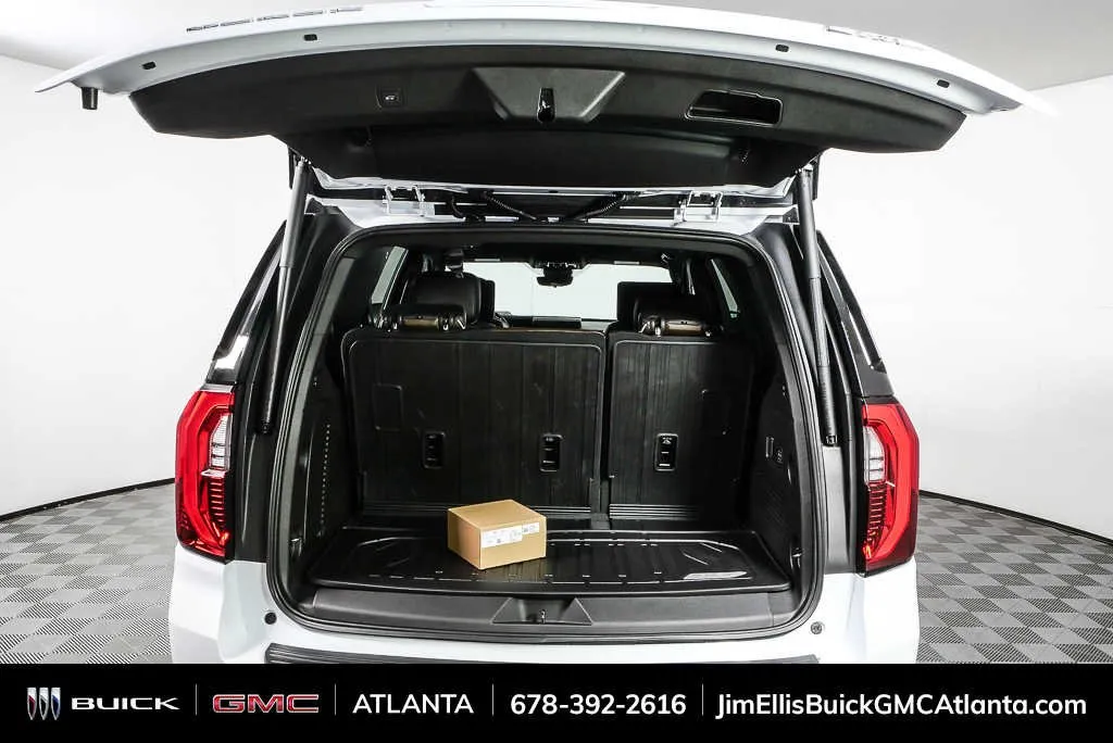 2026 GMC Yukon Denali Ultimate thumbnail 32