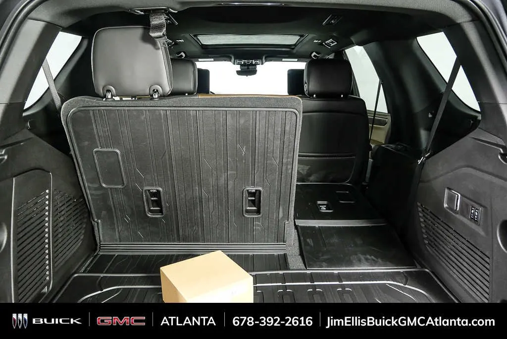2026 GMC Yukon Denali Ultimate thumbnail 34